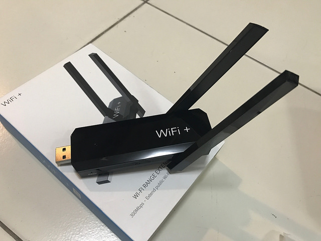 WiFi Extender: Boost Your Home Network with a Range Extender